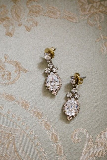 ARETES A