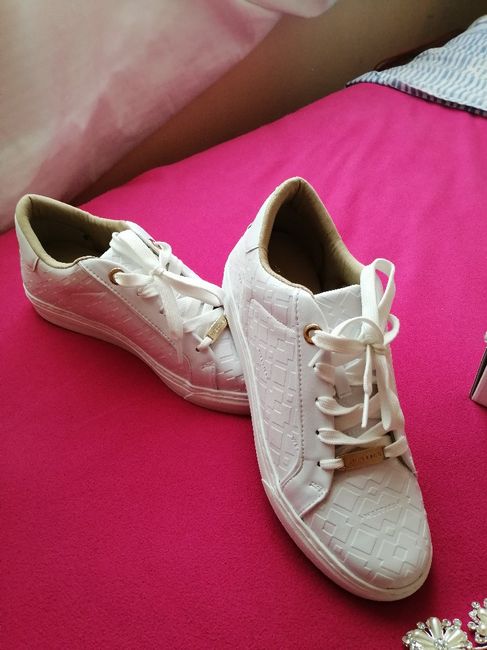 ¡El catálogo de zapatos de la comu! 26