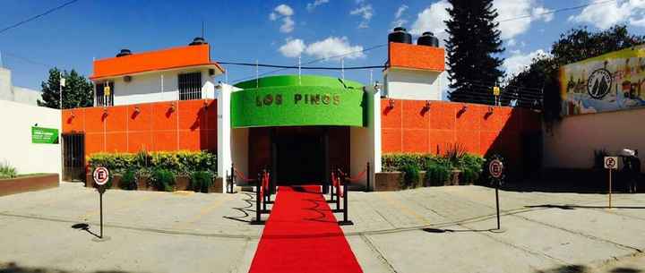 A 266 dias: iglesia y salón - 1