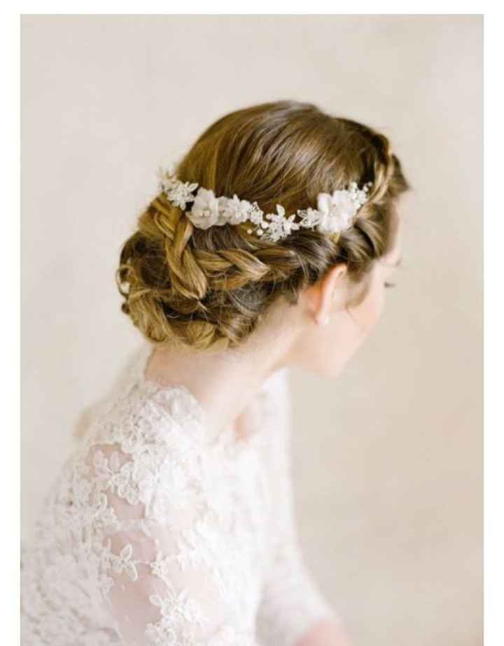 14. Peinado, este no es mi fav pero me gustan recogidos