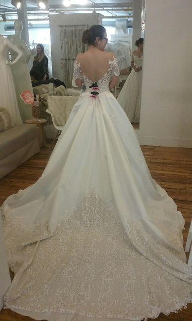  Presuman su vestido - 1