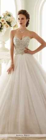 Vestido: D