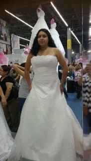 Vestidos: D- más de 5, pero ya encontré el indicado