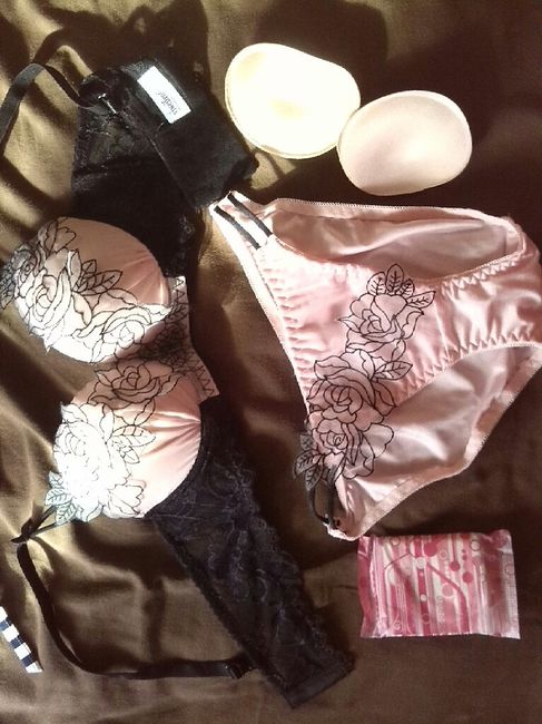 Que lenceria es perfecta para la noche de bodas..? - 2