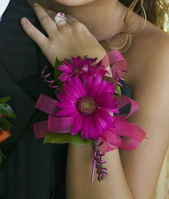 Pulseras con flores damas de honor - 1