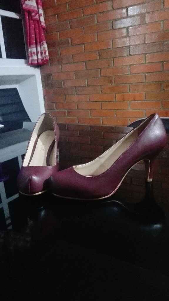 Encontré mis zapatillas! 😍👠👰 - 1