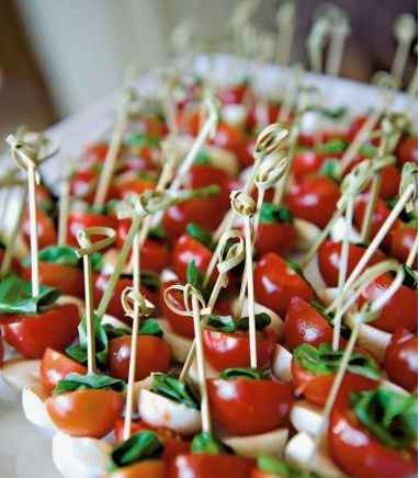 Canapes cherry