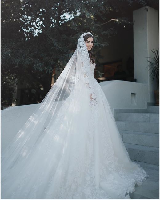 Ana te reta a subir fotos de tu vestido de novia ideal 2