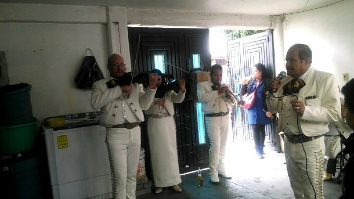 Mis duegros me trajerom mariachi - 3