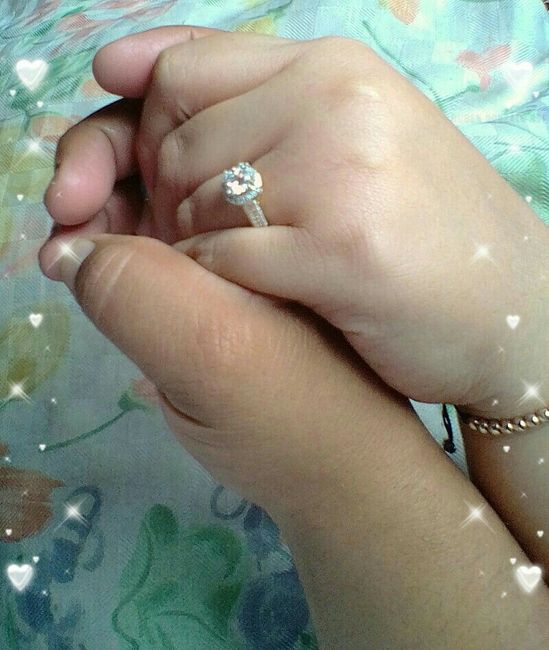a presumir su anillo 💍 - 1