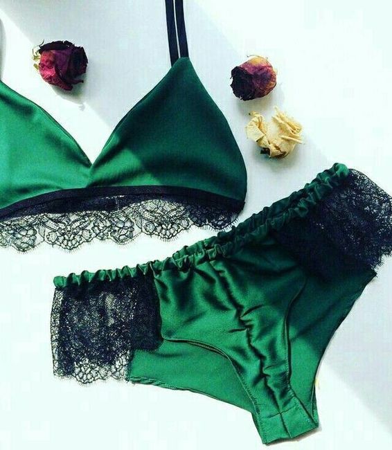 Lencería verde 7