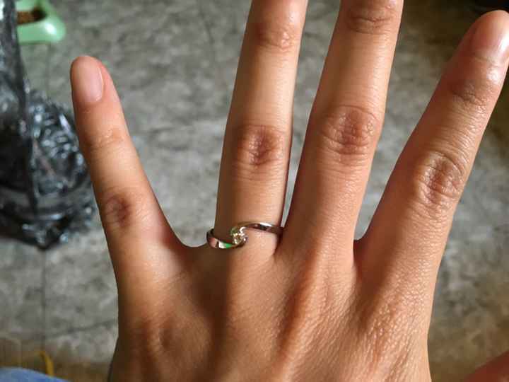 Presuman su anillo jeje - 1