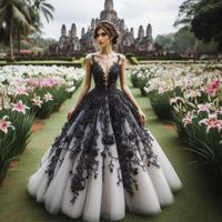 ¿Te casarías con un vestido negro? 🖤 - 1