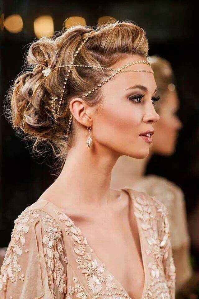 Enamorada, pero confundida: ¿Pelo suelto o recogido? - 1