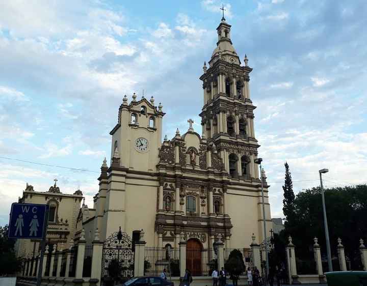 Novi@s de Nuevo León, ¿En qué iglesia se casan? - 1