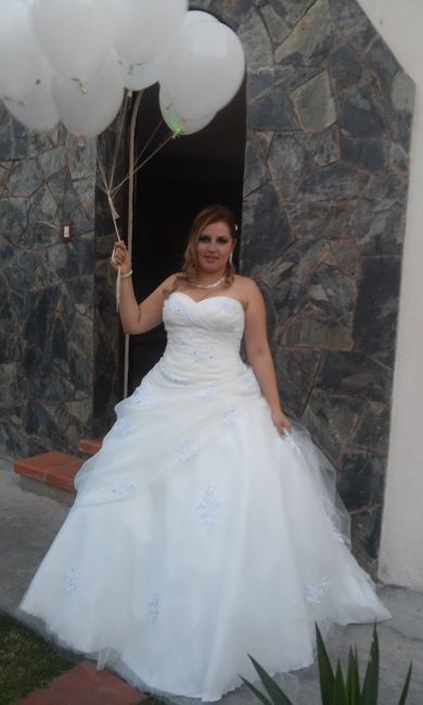 Chicas compartan su vestido de novia - 1