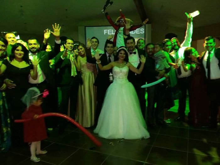 Las Fotos que Tomaron Nuestros Invitados 👰🤵💘 - 12