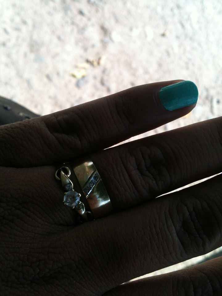 Argolla y anillo de compromiso