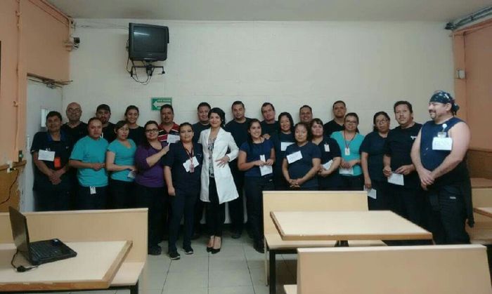  En que trabajan ?? - 1