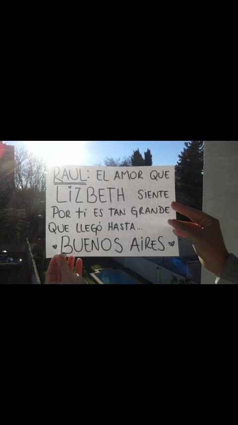 Chicas me podrian ayudar - 1