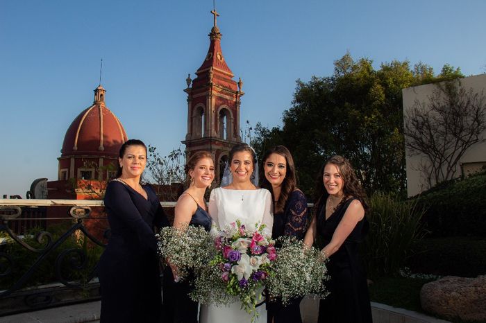 Muestren sus Damas de honor 20