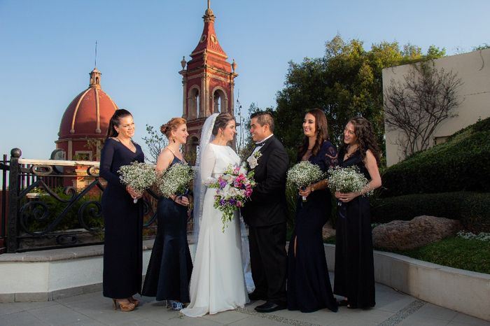 Muestren sus Damas de honor 21