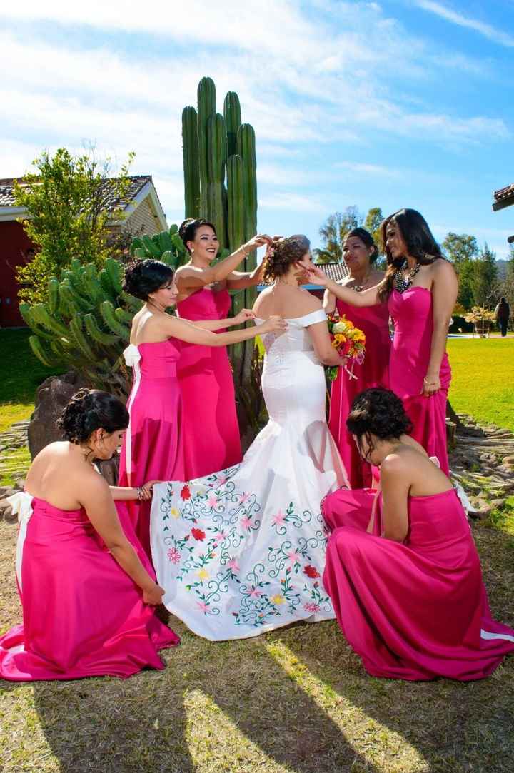 EL VESTIDO DE LAS DAMAS!