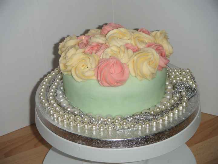 Pastel como centro de mesa