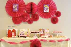 Mesa de postres tipo anime