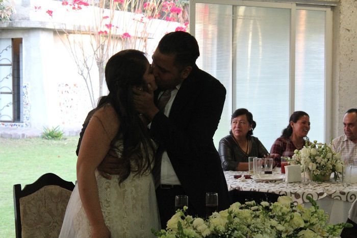 Felizmente casados por el civil