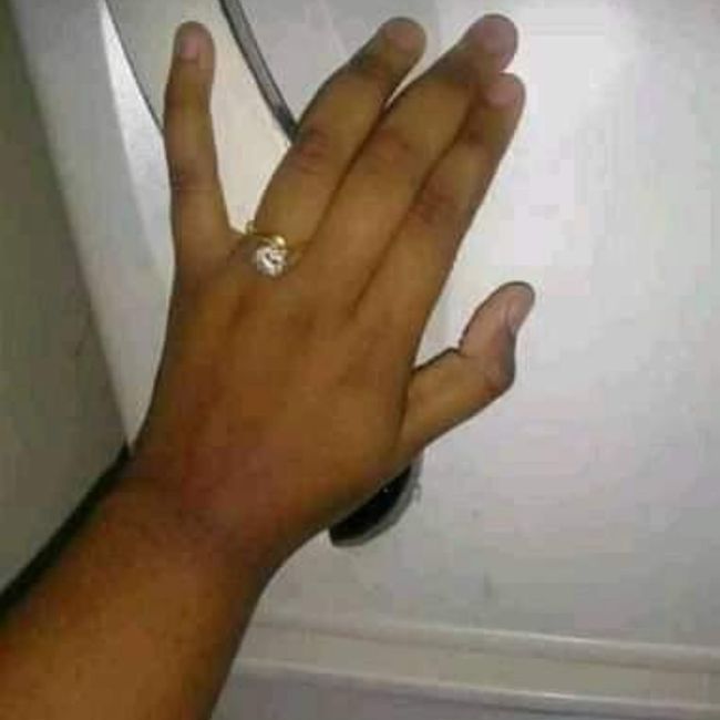 Yo cuando me den mi anillo de compromiso... 4