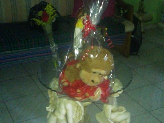 mi primer regalo que me dio mi gordito