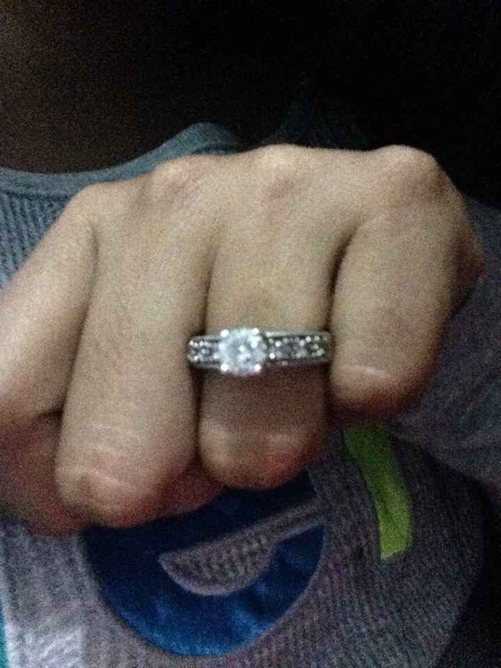 Como portas tu anillo de compromiso? - 1