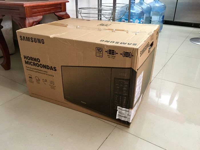 Primer Regalo 💑🎁 - 2