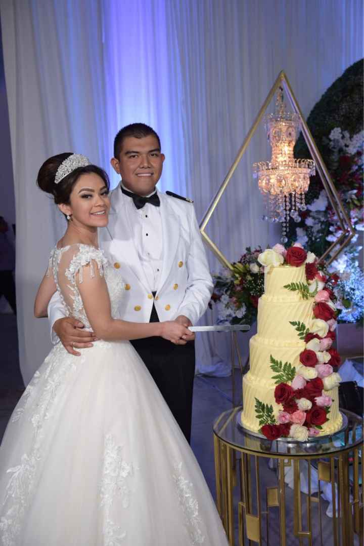Enamorada del pastel de boda que está aquí dentro👇 - 2