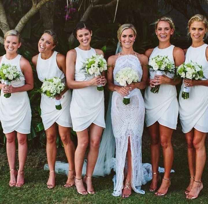 Damas de honor diferentes, pero lindas. 😍🙃 - 2