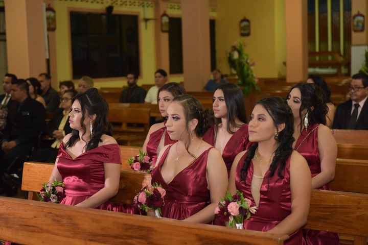 Cosas que no debes pedirle a tus damas de honor. - 1