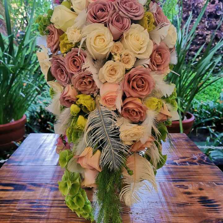 ¿Qué flores van a estar sí o sí en tu ramo de novia?💐 - 1