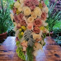 ¿Qué flores van a estar sí o sí en tu ramo de novia?💐 - 1