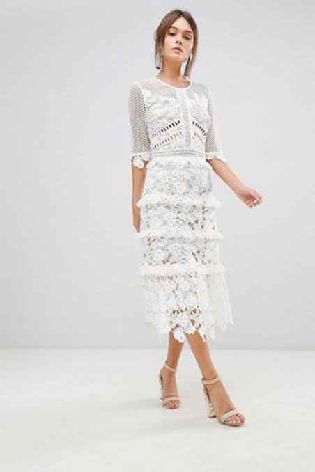 En busca de vestidos. - 2