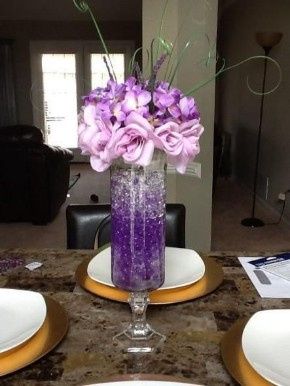 Bolas de gel para complementar tus centros de mesa tonos morados 6