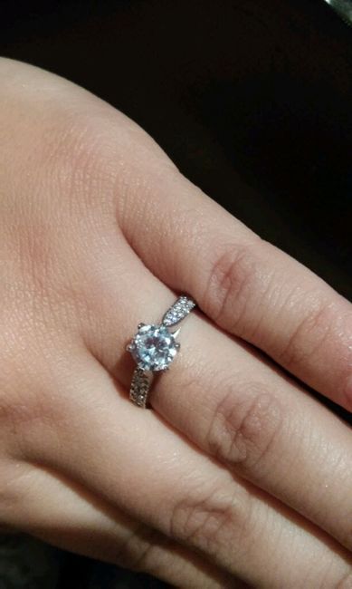 Mi anillo de compromiso - 1