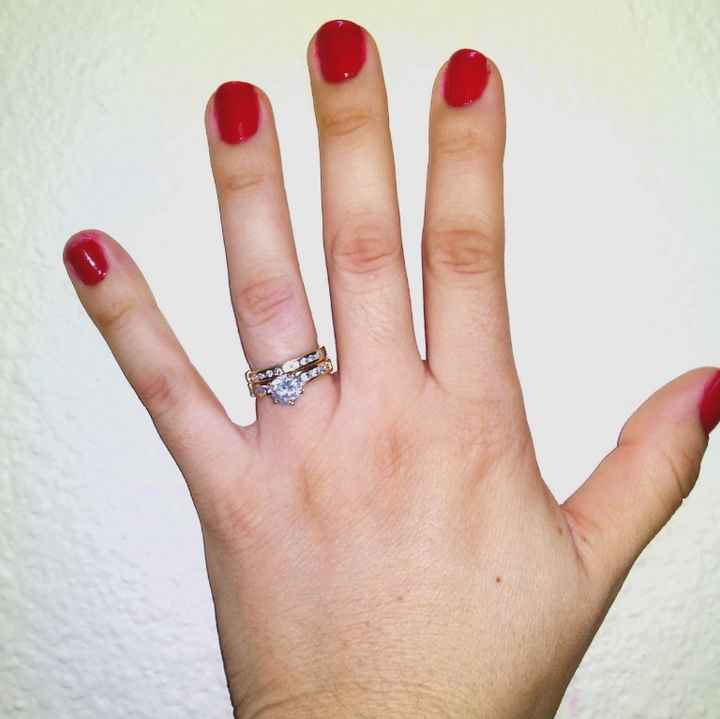 Mi anillo de compromiso y mi boda civil solo falta mi anillo de mi boda por la iglesia!! - 1