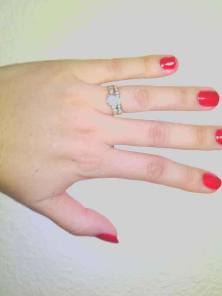Mi anillo de compromiso y mi boda civil solo falta mi anillo de mi boda por la iglesia!! - 2