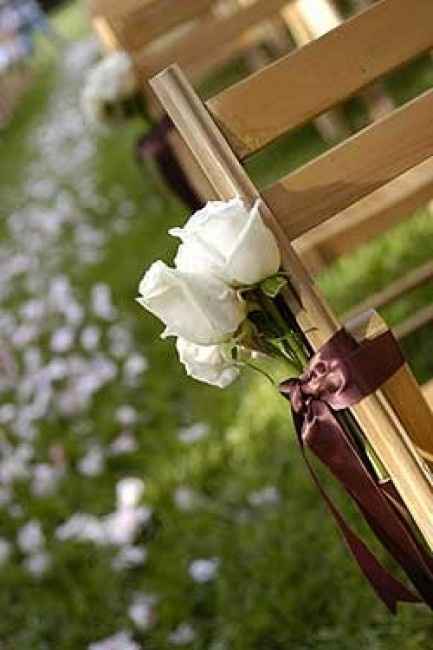 flores en la silla