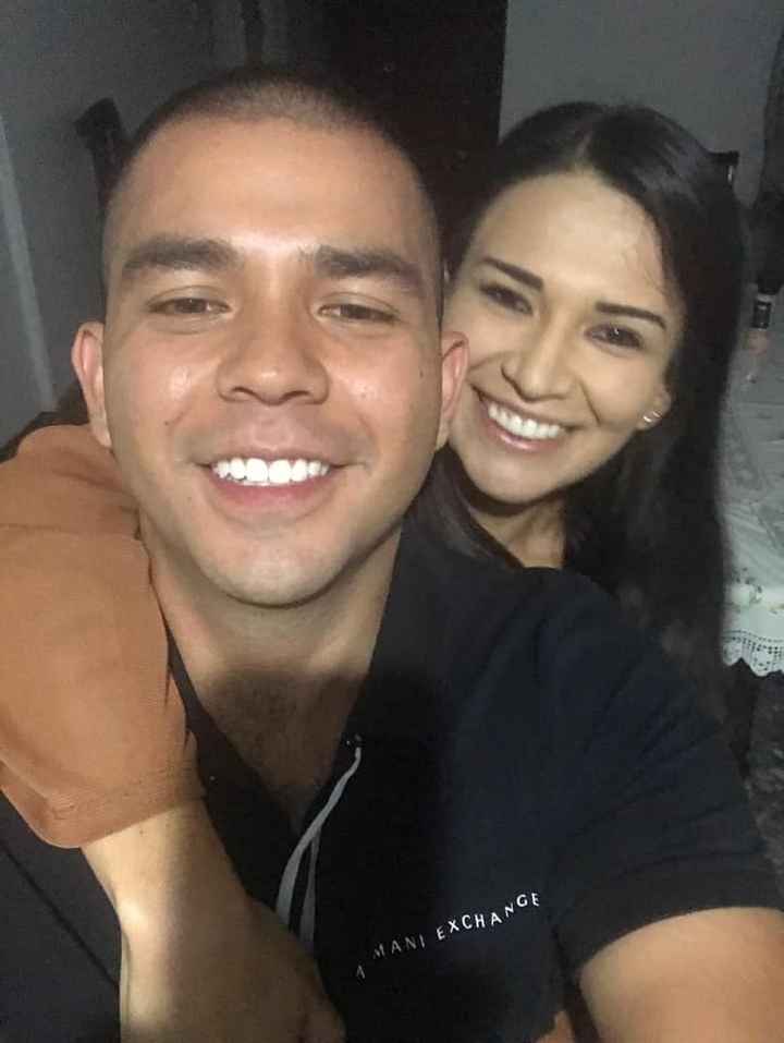 Reto con regalo: Sube una foto con tu pareja🎁 - 1