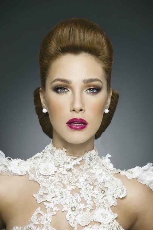 Maquillaje y peinado