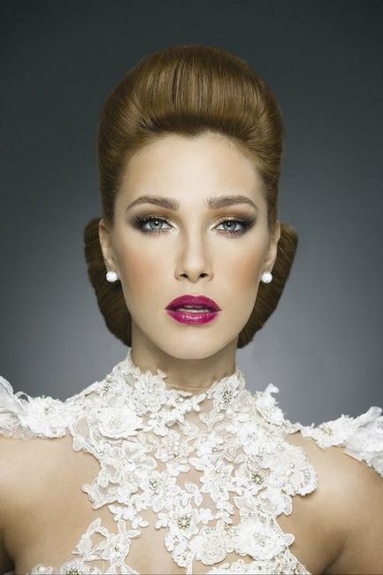 Maquillaje y peinado