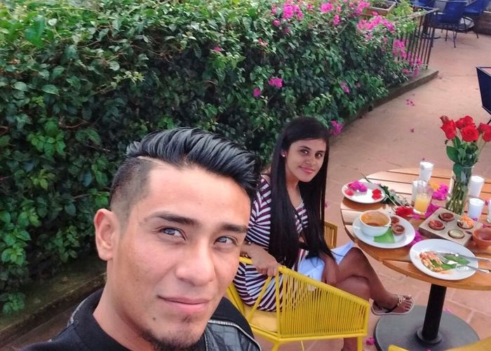 a  presentarnos  😊 24