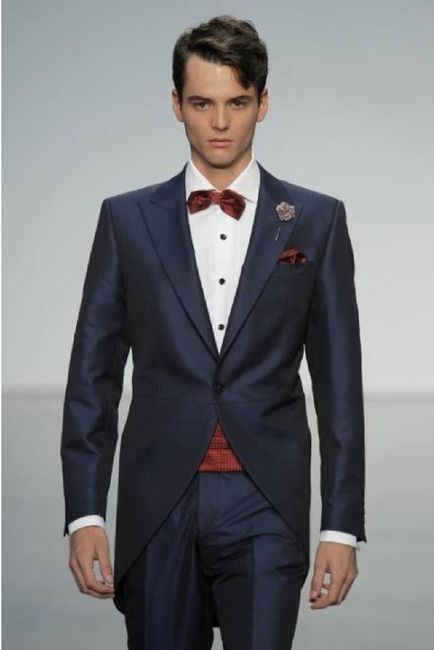 Rojo en el traje del novio - 4